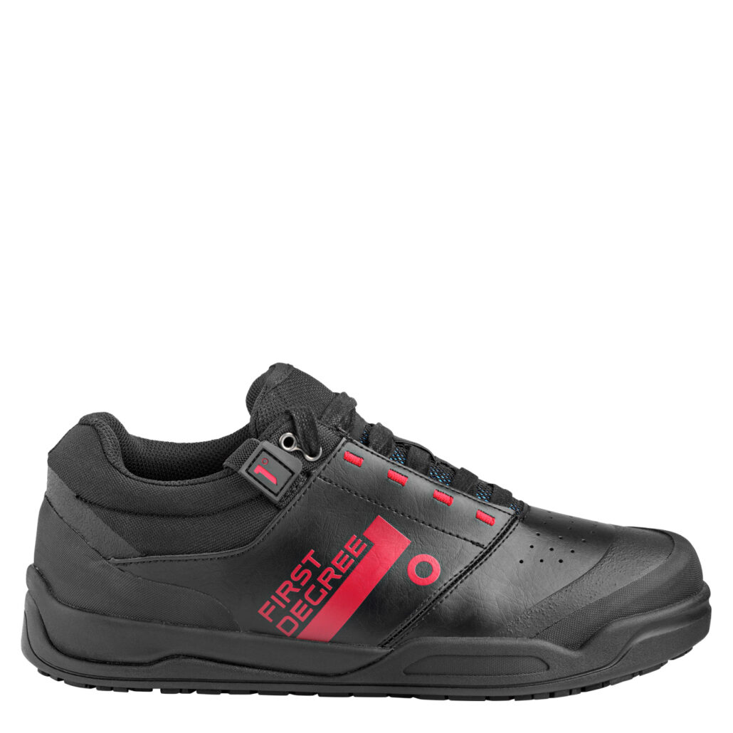 1° FIRST DEGREE F1 Black Magenta gravity flat pedal MTB shoe side view